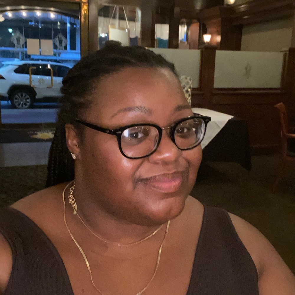 Meet your Posher, Phylicia